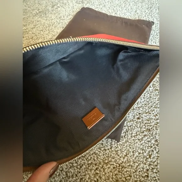 NEW Gucci Red Zip Clutch/Cosmetic Bag Nylon Portfolio - Picture 4 of 6